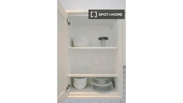 Хол