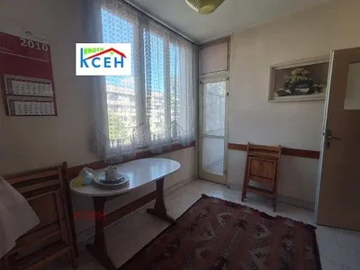 Хол