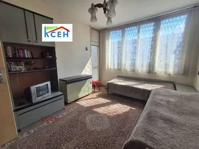 Хол