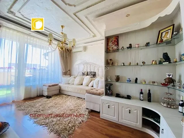 Хол