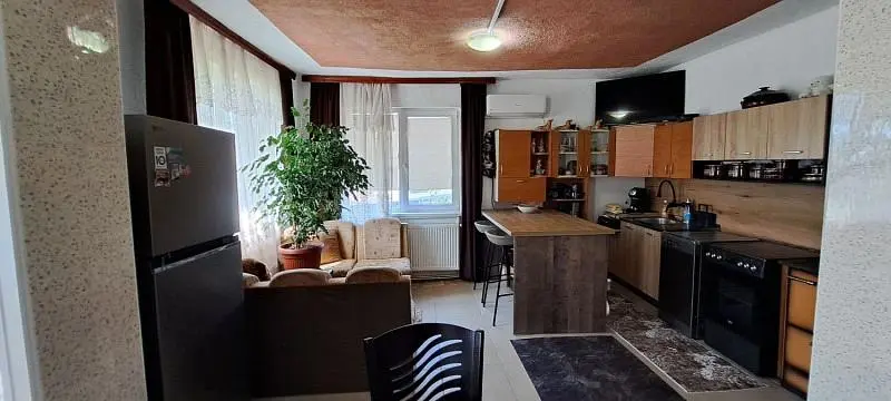 Хол