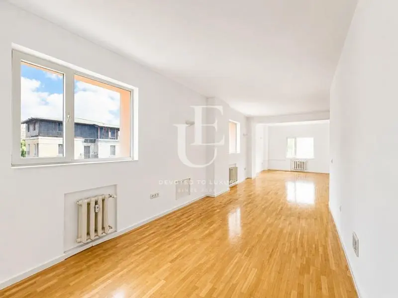 Хол