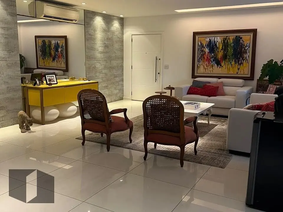 أخرى