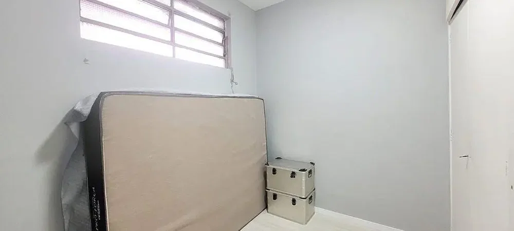 أخرى