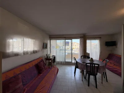 غرفة معيشة