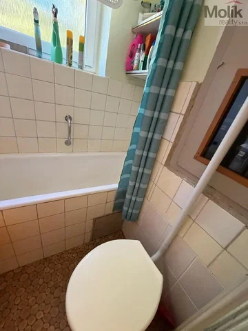 أخرى