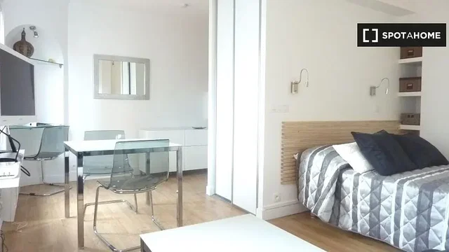 Σαλόνι