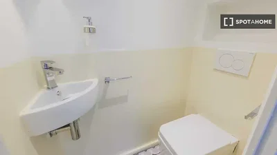 Хол
