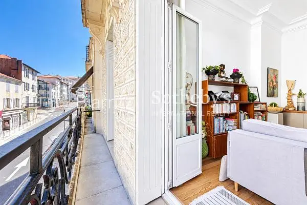 Σαλόνι