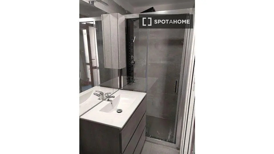 Хол