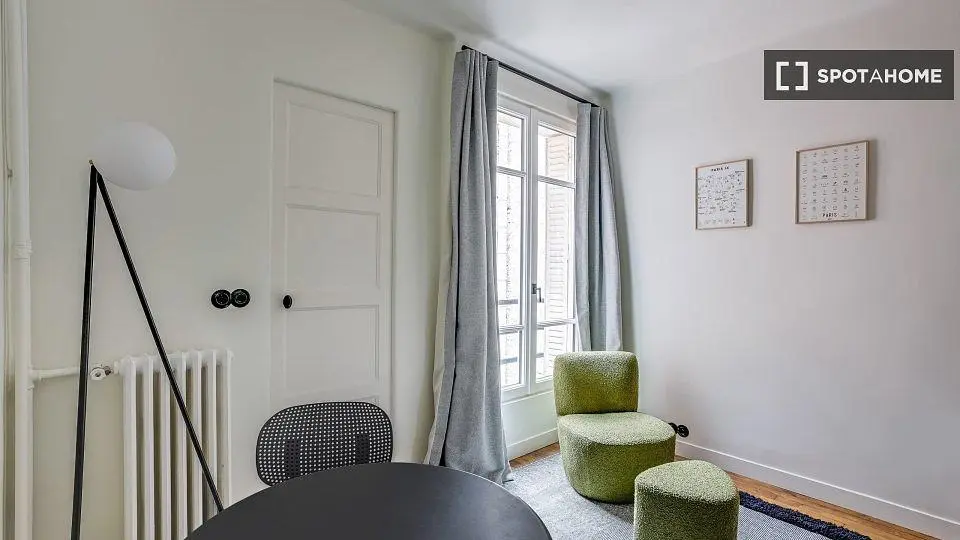 غرفة معيشة