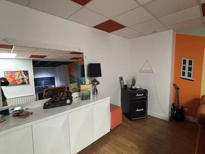 Salon