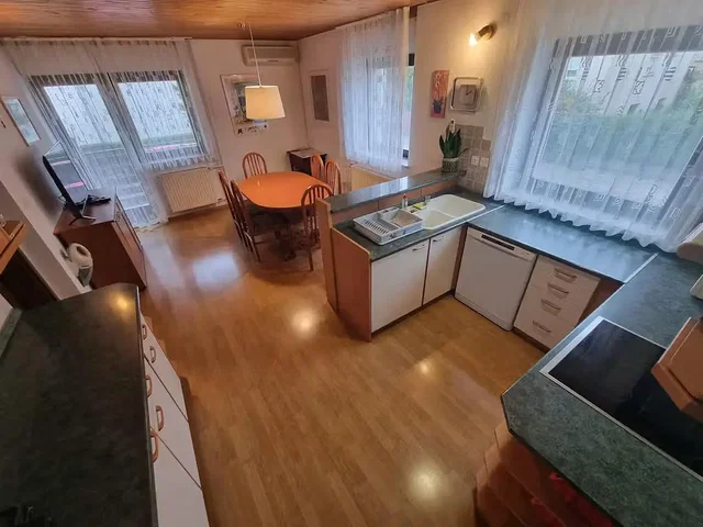 Хол