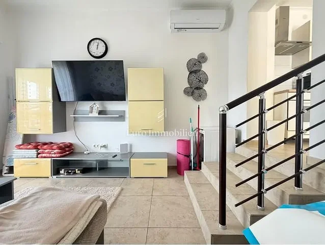Хол