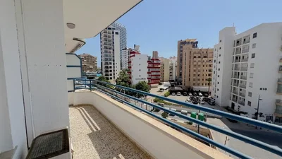 Σαλόνι