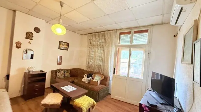 Salon