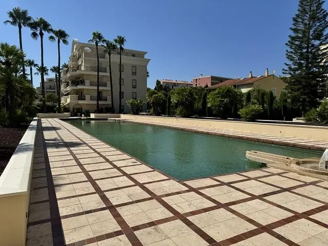 Σαλόνι