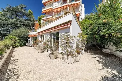 Σαλόνι