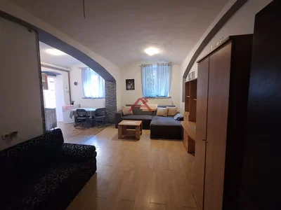 Хол