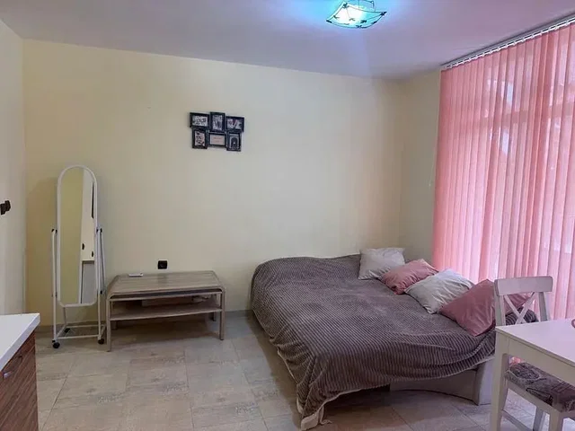 أخرى