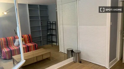 Salon