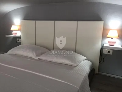 Хол