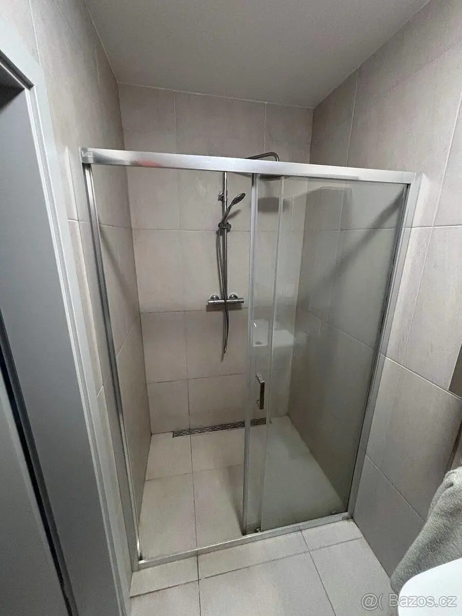 أخرى