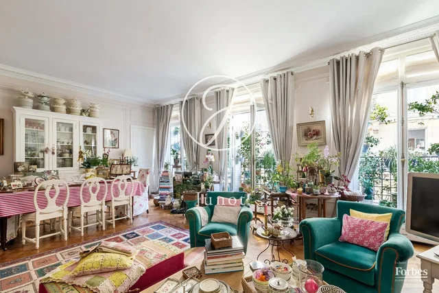 Salon