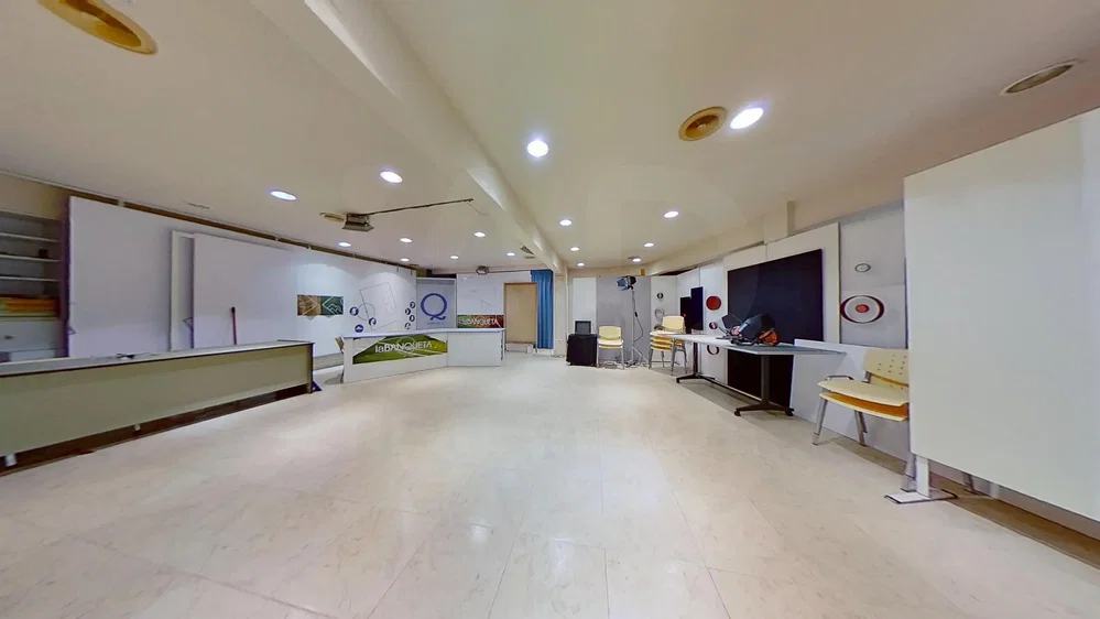 Salon