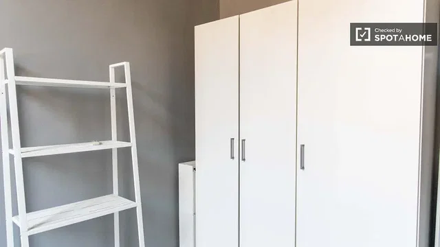 Хол