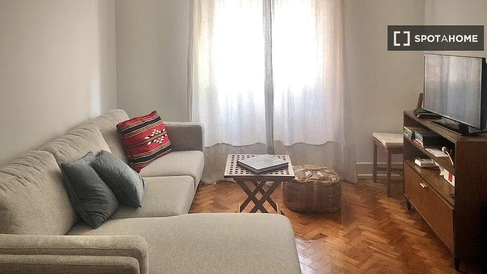 Хол