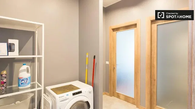 Хол