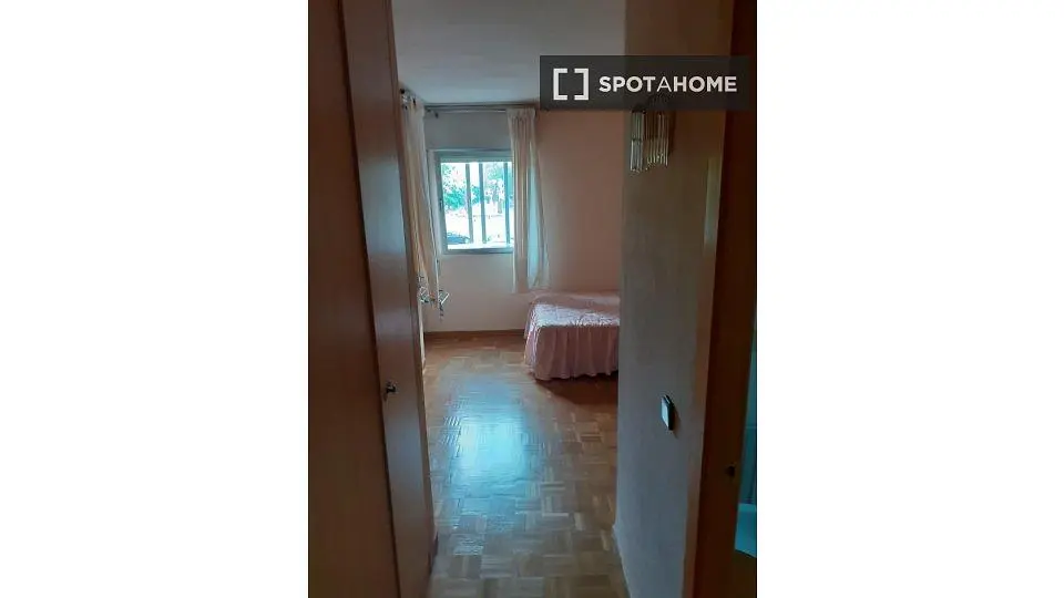 Хол
