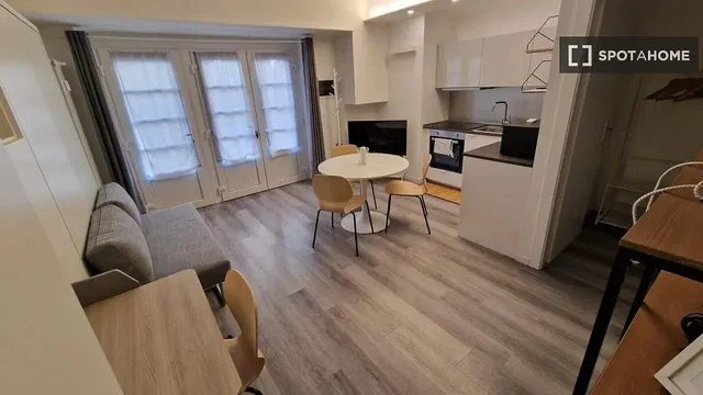 Salon