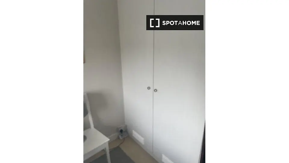 Хол