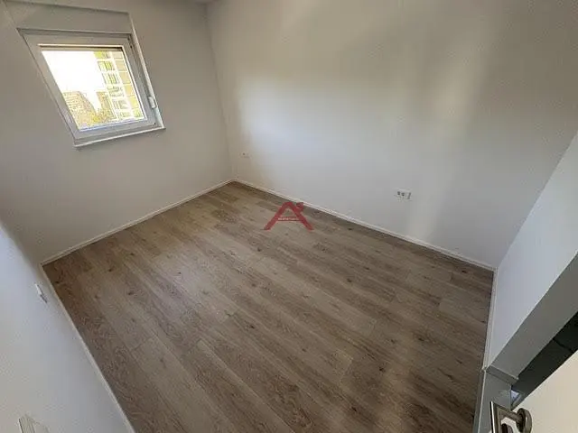 Хол