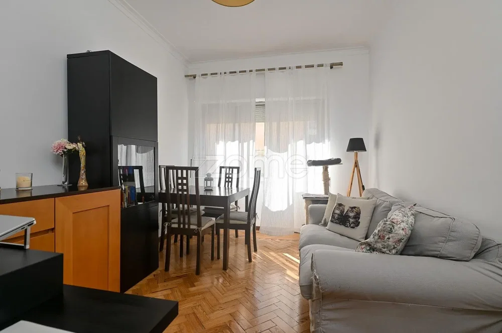 Хол