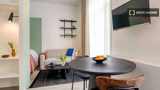 Salon