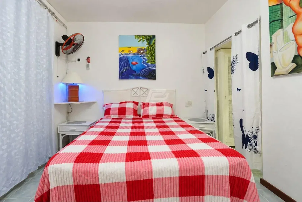 Хол