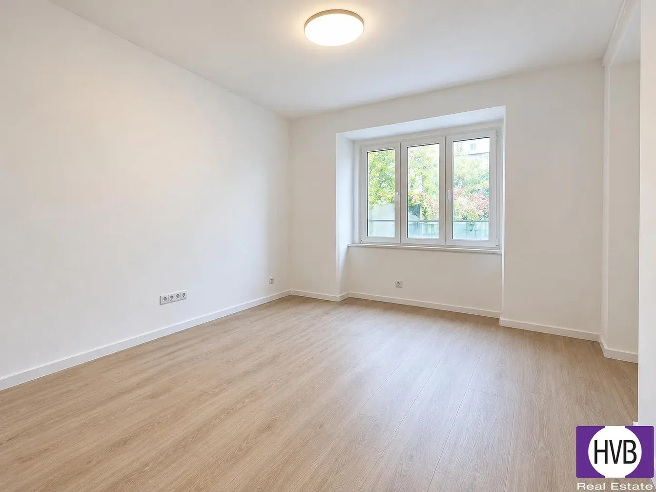 أخرى