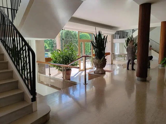 Salon