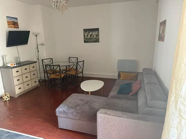 Salon