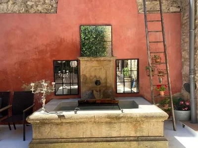 Salon