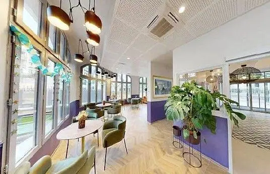 Salon