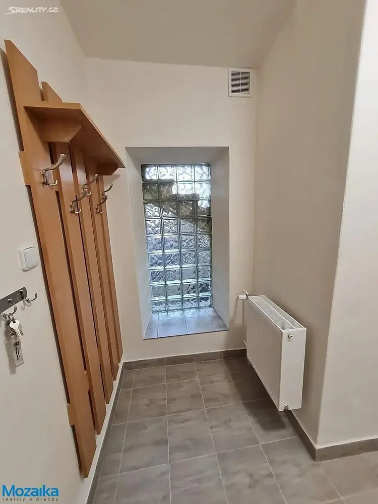 أخرى