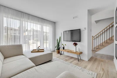 Хол