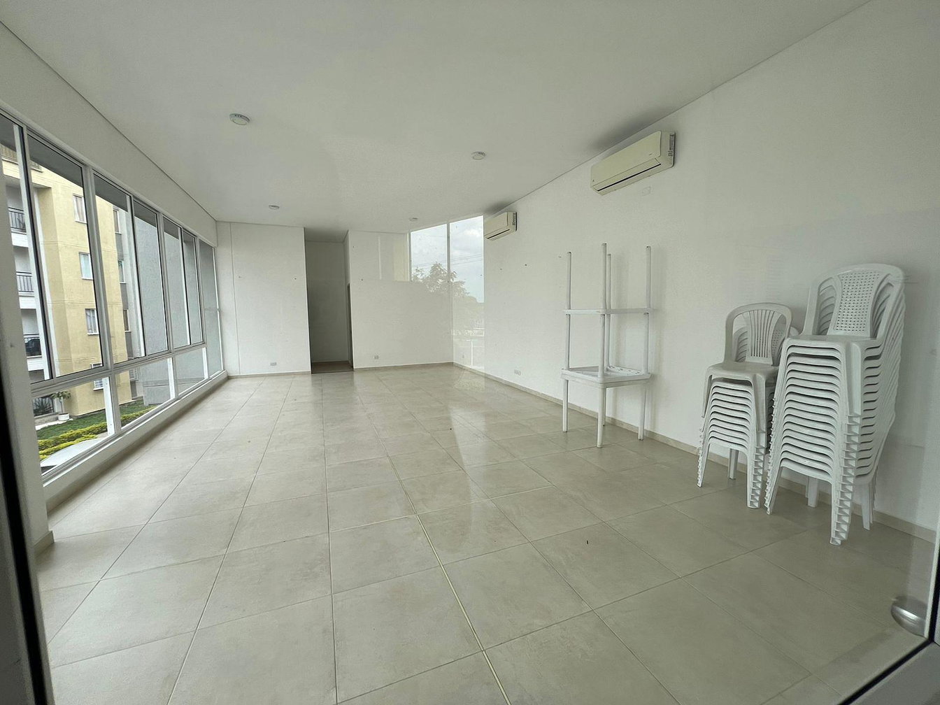 Salon