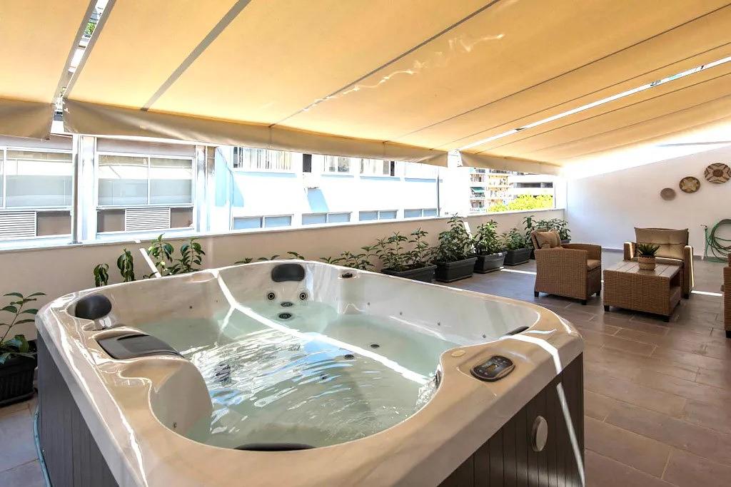 Salon