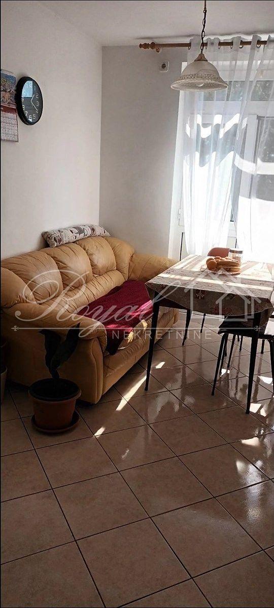 غرفة معيشة
