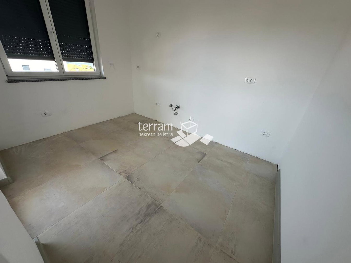 أخرى